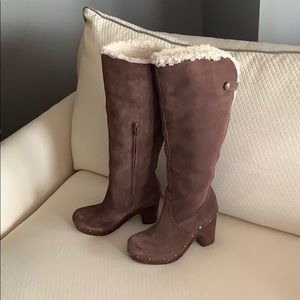 New UGG tall sherpa lined boots